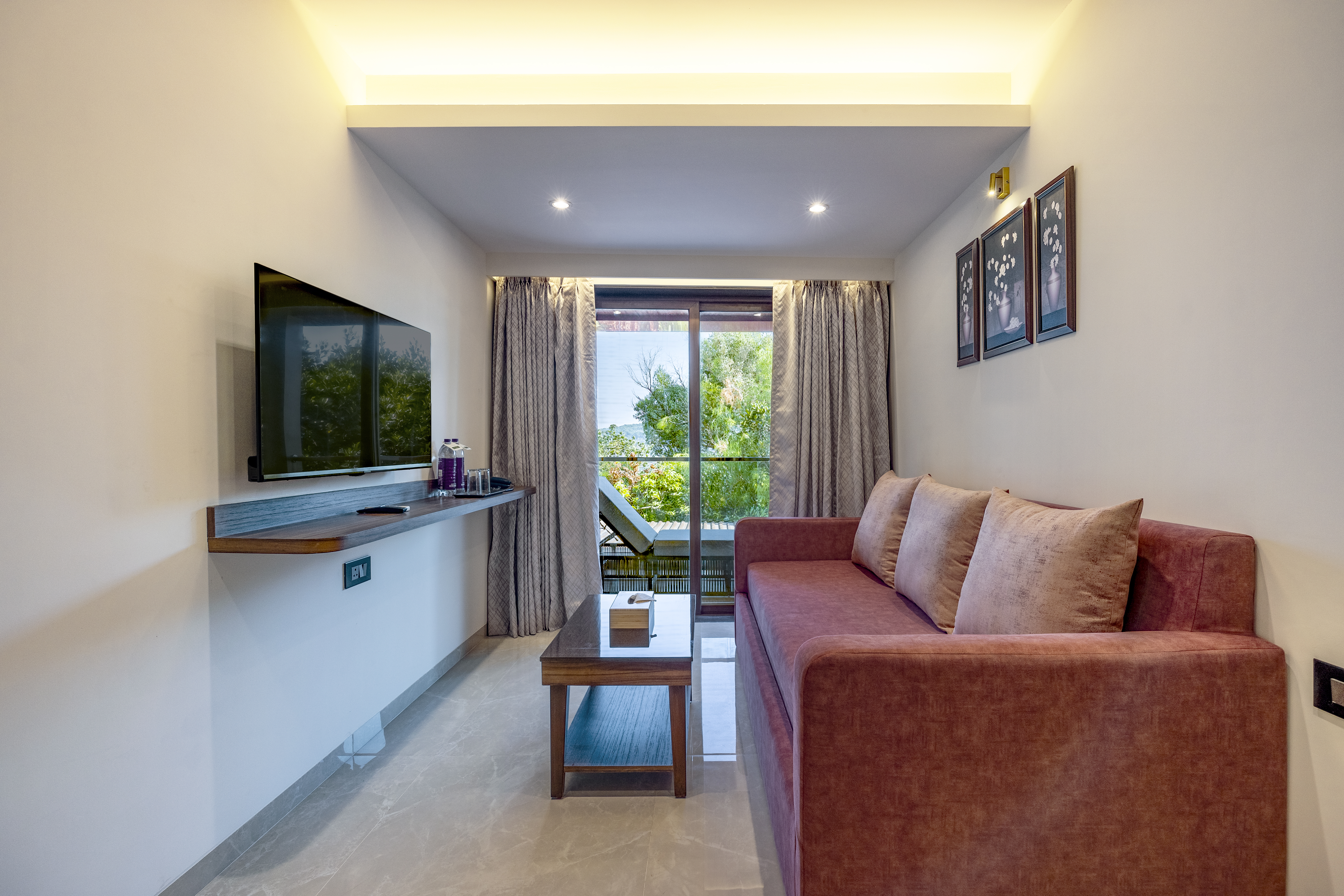 Escape to Romance: Bella Vista Resort's Exquisite Luxury Experience in Mahabaleshwar